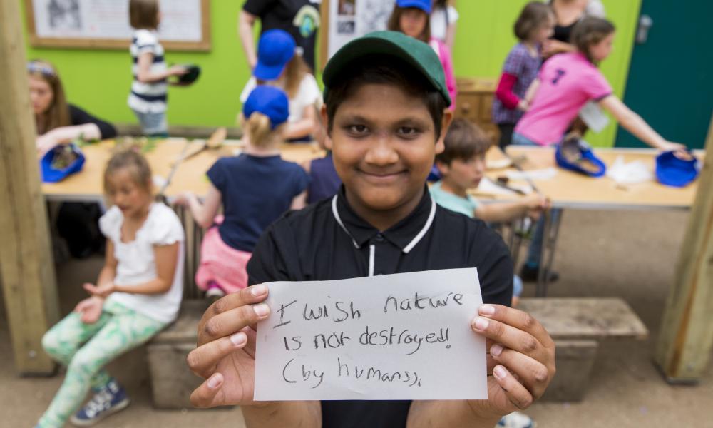 Green Ambassador campaigning for nature © Tristan Fewings / WWF-UK