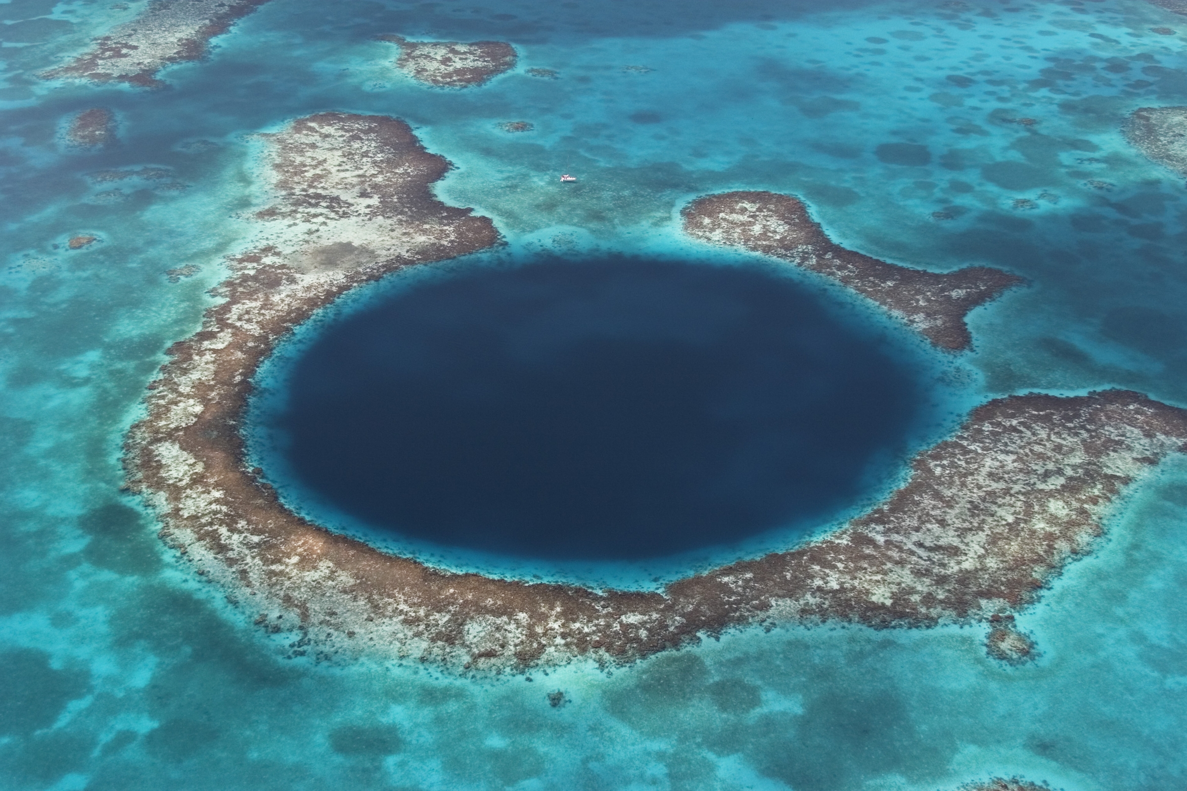 Blue Hole, Lighthouse Reef, Belize без смс