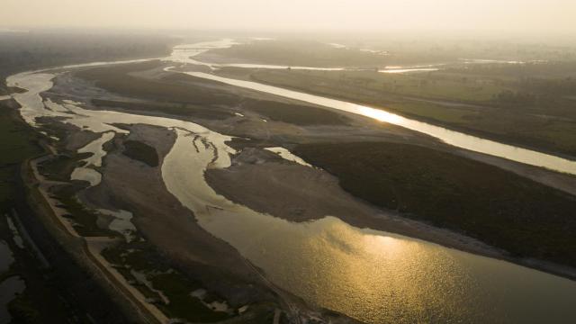 Landscape of the Khata corridor with the Karnali river 