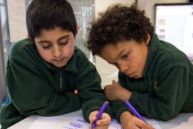 Workshops for schools at the Living Planet Centre © Richard Stonehouse/WWF-UK