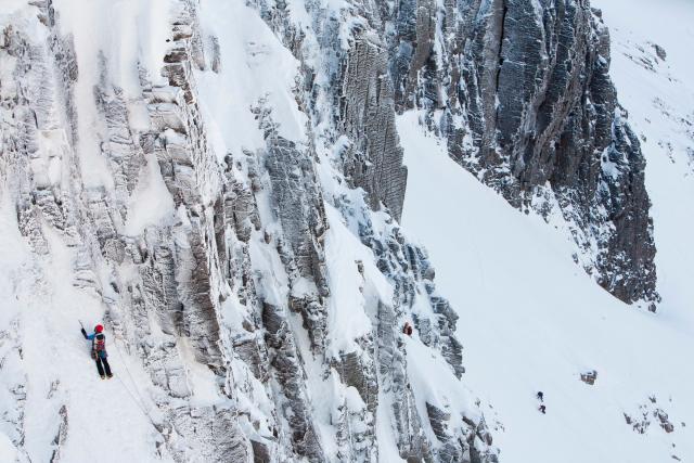 A mountaineer winter climbing in Coire an Sneachda in the Cairngorm mountains, Scotland, UK© Global Warming Images / WWF