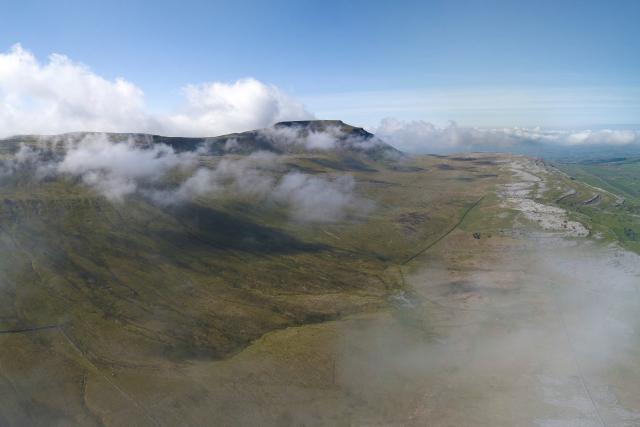Ingleborough, Yorkshire Dales, UK 