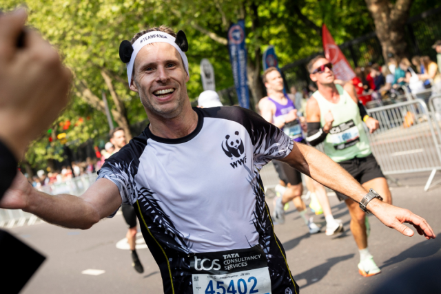 WWF Runner at the 2025 London Marathon