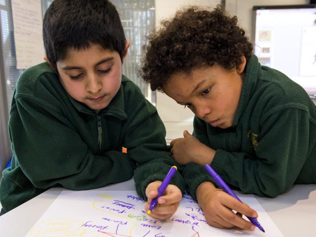 Workshops for schools at the Living Planet Centre © Richard Stonehouse/WWF-UK