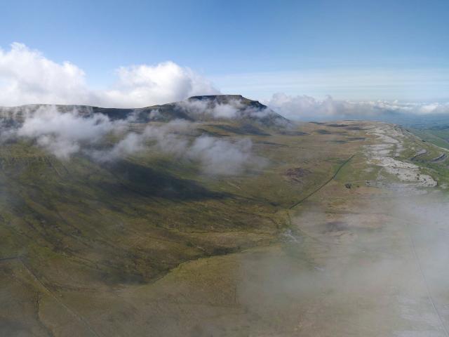 Ingleborough, Yorkshire Dales, UK 