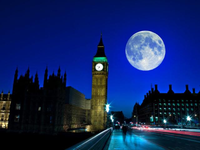 Thames Moonlight Walk