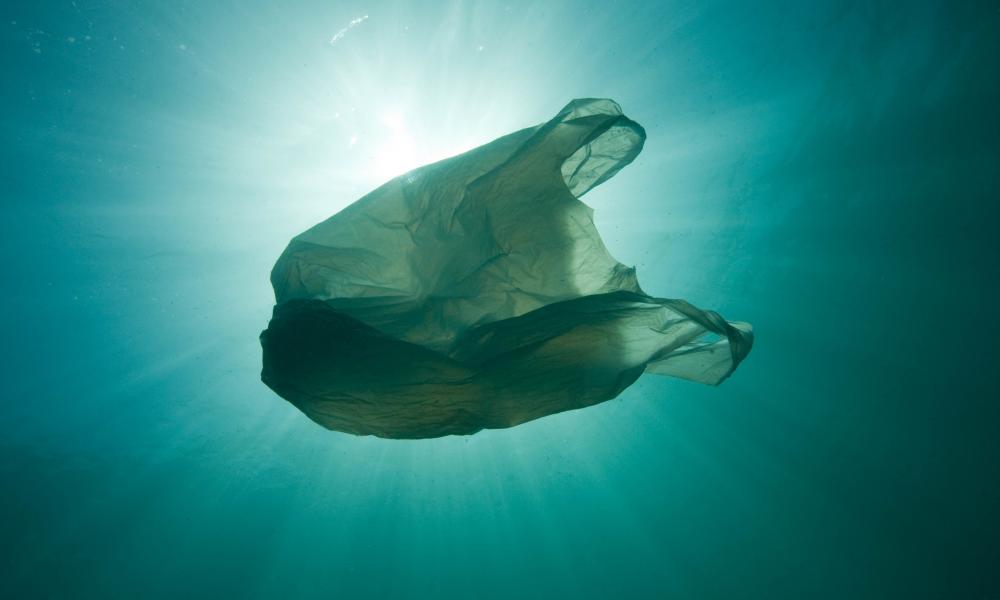 Plastic in sea