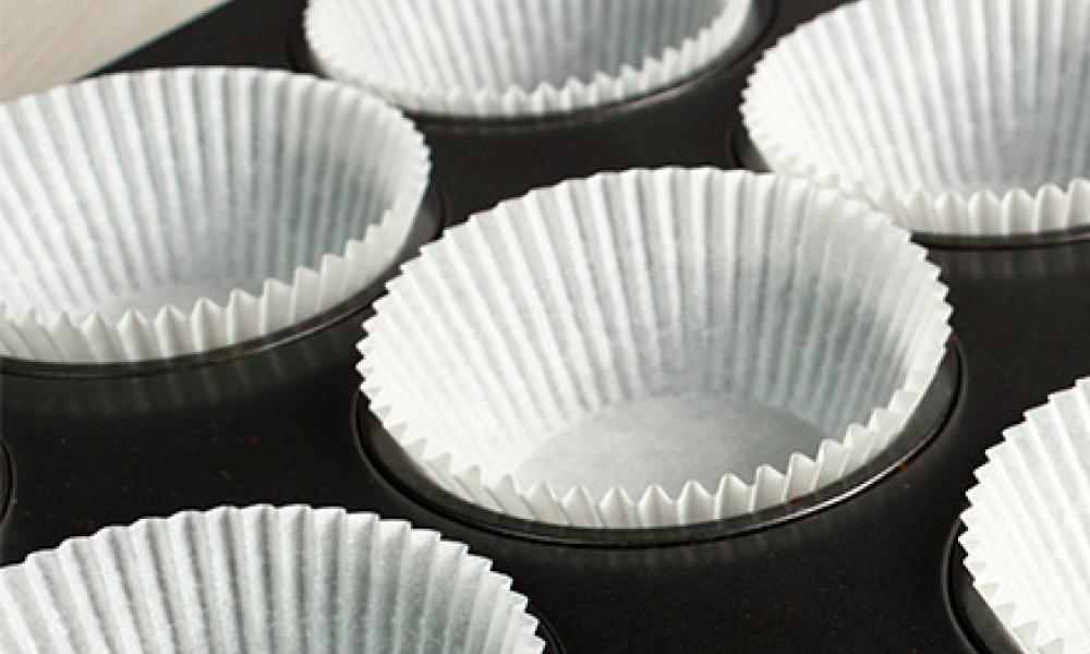 polar bear cubcakes - step 1