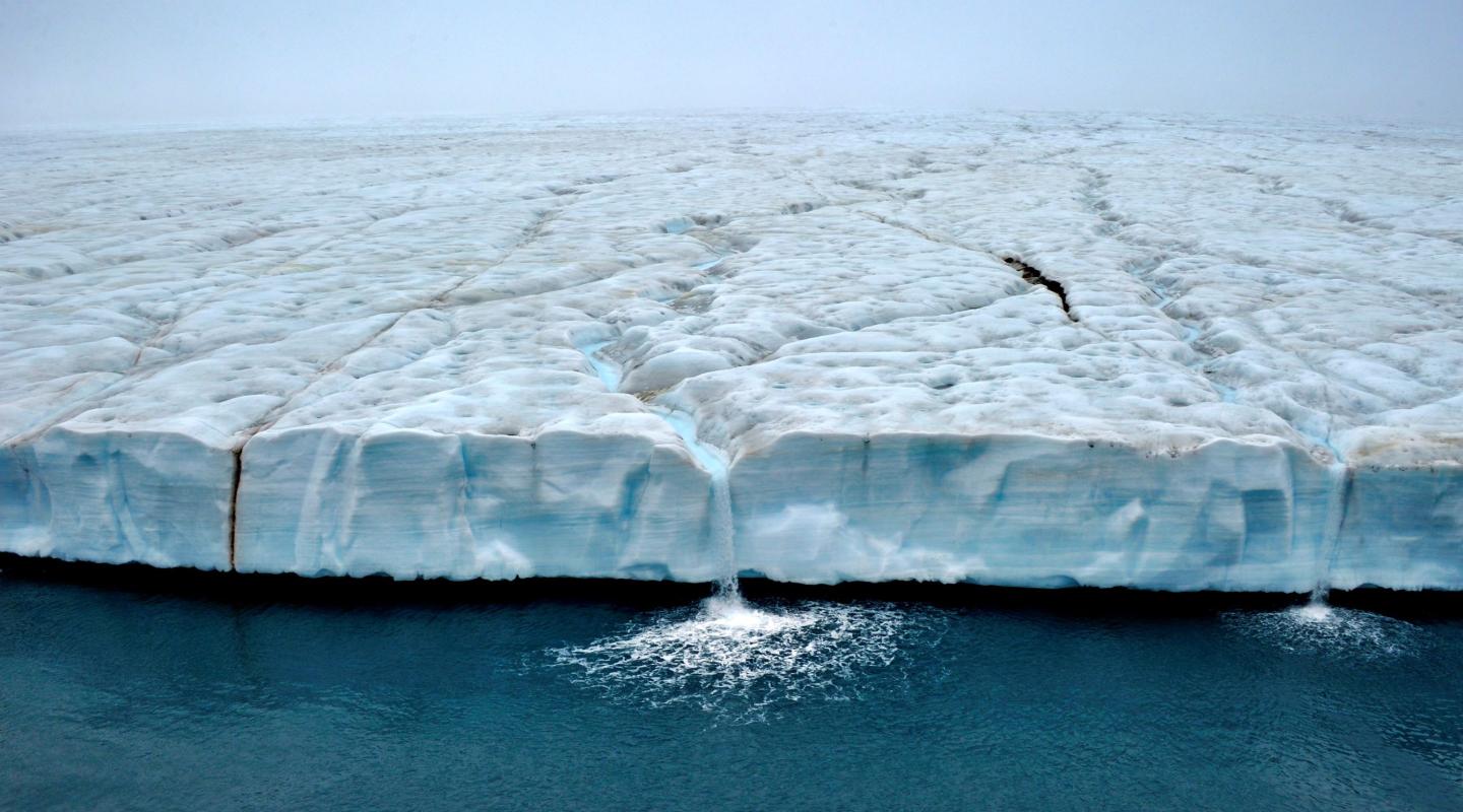 Лед 3 кавер. Ледник Аустфонна. Polar Ice caps. Ледник Свальбард. Ice caps Melt.