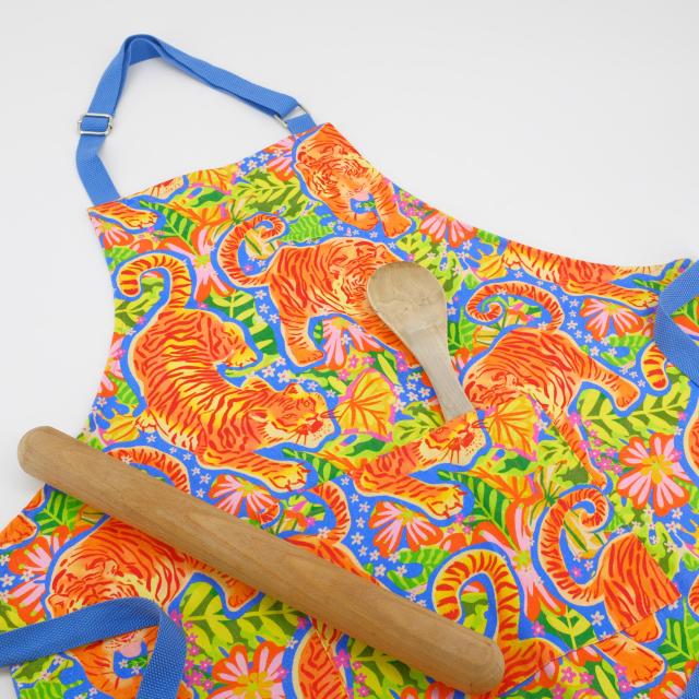 WWF Jungle Roar Apron