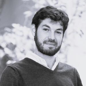 Black and white image of Marcio De Maria