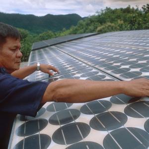 From coal to clean. Sankampaeng solar powered electricity-generating station